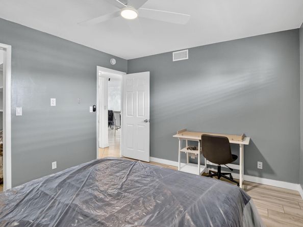 9500 N Hollybrook Lake Drive 308, Pembroke Pines FL 33025