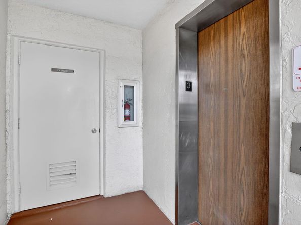 9500 N Hollybrook Lake Drive 308, Pembroke Pines FL 33025