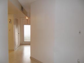 9420 S Hollybrook Lake Drive 105, Pembroke Pines FL 33025