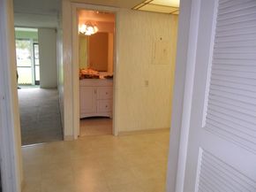 9420 S Hollybrook Lake Drive 105, Pembroke Pines FL 33025