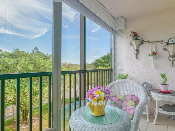 3801 Environ Blvd 418, Lauderhill FL 33319