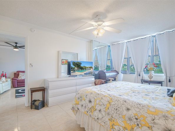 3801 Environ Blvd 418, Lauderhill FL 33319