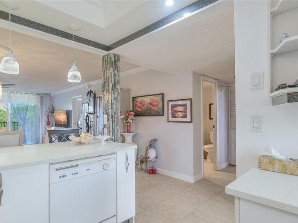 3801 Environ Blvd 418, Lauderhill FL 33319