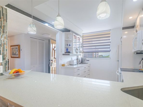 3801 Environ Blvd 418, Lauderhill FL 33319