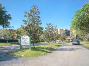 3801 Environ Blvd 418, Lauderhill FL 33319