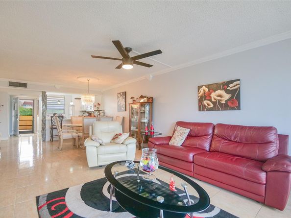 3801 Environ Blvd 418, Lauderhill FL 33319