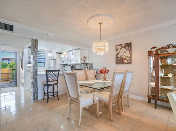 3801 Environ Blvd 418, Lauderhill FL 33319