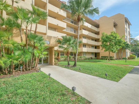 3801 Environ Blvd 418, Lauderhill FL 33319