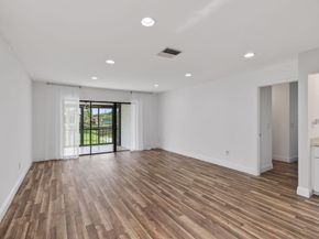 8536 Casa Del Lago 49 B, Boca Raton FL 33433