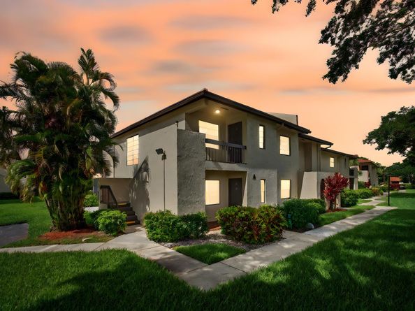 8536 Casa Del Lago 49 B, Boca Raton FL 33433