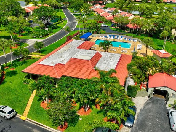 8536 Casa Del Lago 49 B, Boca Raton FL 33433