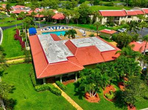 8536 Casa Del Lago 49 B, Boca Raton FL 33433