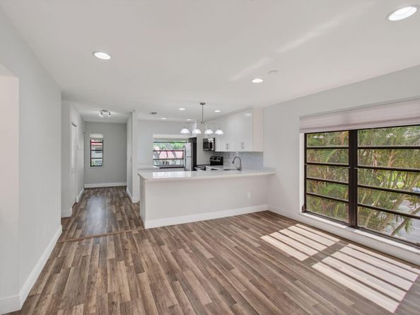 8536 Casa Del Lago 49 B, Boca Raton FL 33433