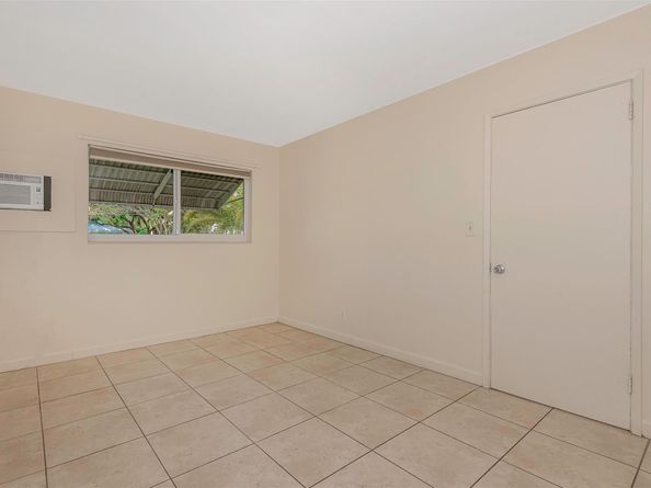 2581 NE 11TH Ct, Pompano Beach FL 33062