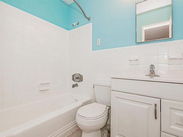 2581 NE 11TH Ct, Pompano Beach FL 33062