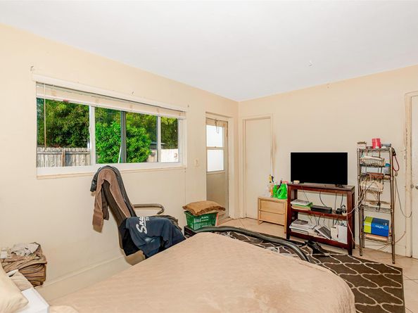 2581 NE 11TH Ct, Pompano Beach FL 33062