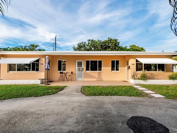 2581 NE 11TH Ct, Pompano Beach FL 33062