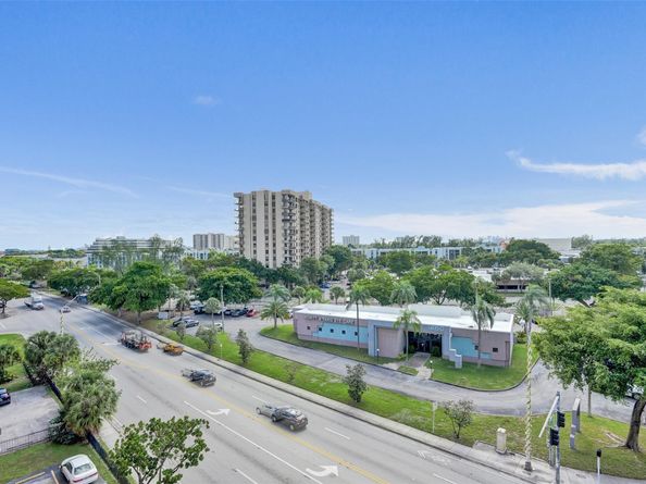 1465 NE 123rd St 714, North Miami FL 33161