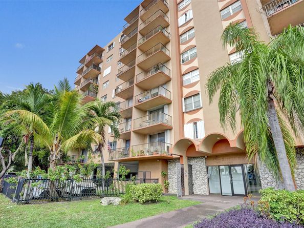 1465 NE 123rd St 714, North Miami FL 33161