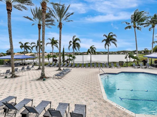 8536 Logia Circle, Boynton Beach FL 33472