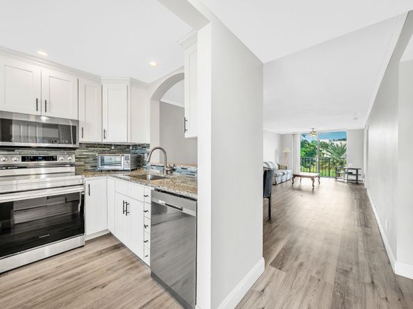 14307 Bedford Drive 204, Delray Beach FL 33446