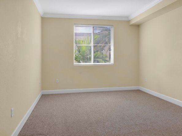 2304 Renaissance Way 304, Boynton Beach FL 33426