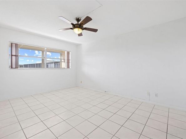 4650 Washington St 504, Hollywood FL 33021