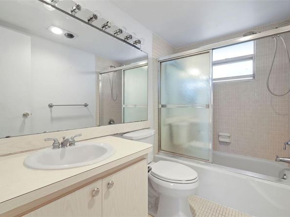 4650 Washington St 504, Hollywood FL 33021