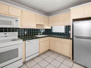 4650 Washington St 504, Hollywood FL 33021