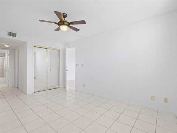 4650 Washington St 504, Hollywood FL 33021