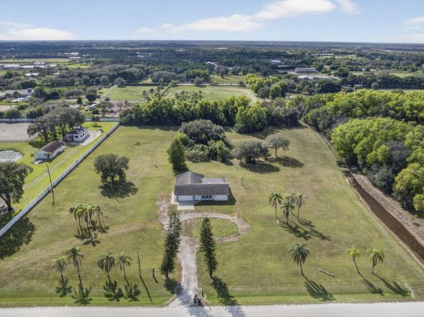 16490 Rustic Road, Wellington FL 33470