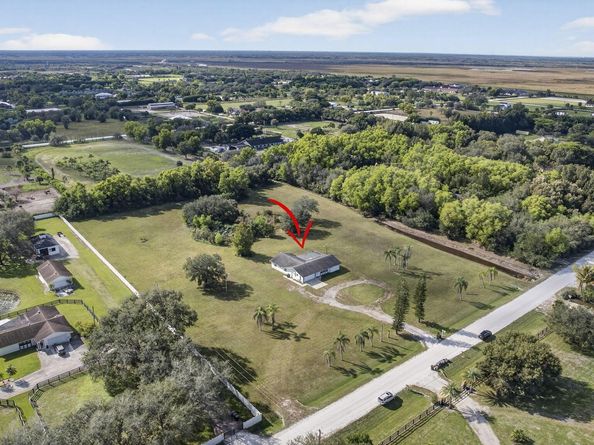 16490 Rustic Road, Wellington FL 33470