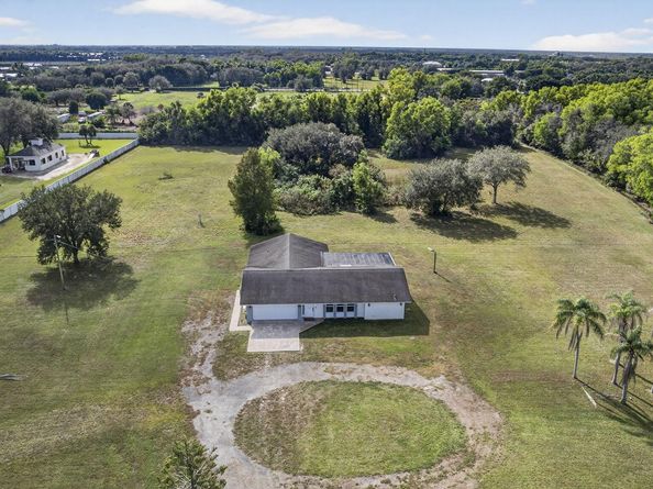 16490 Rustic Road, Wellington FL 33470