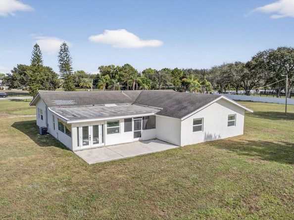 16490 Rustic Road, Wellington FL 33470