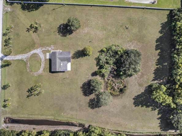 16490 Rustic Road, Wellington FL 33470