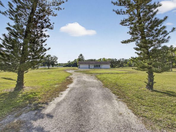 16490 Rustic Road, Wellington FL 33470