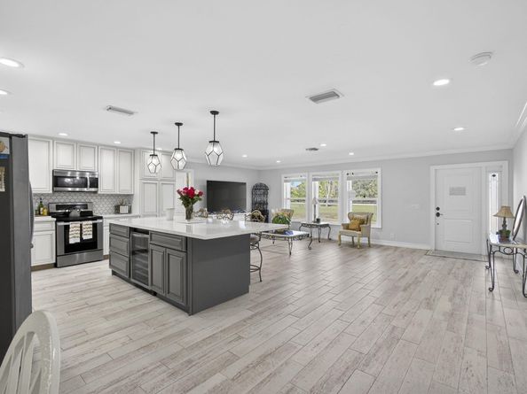 16490 Rustic Road, Wellington FL 33470