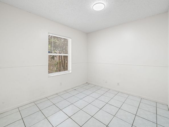 5072 Pine Abbey Drive S, West Palm Beach FL 33415