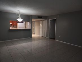 4174 Inverrary Dr 811, Lauderhill FL 33319