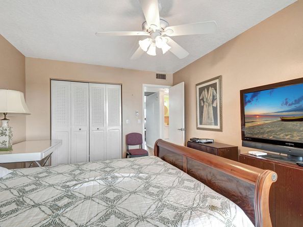 4089 Guildford E E, Boca Raton FL 33434