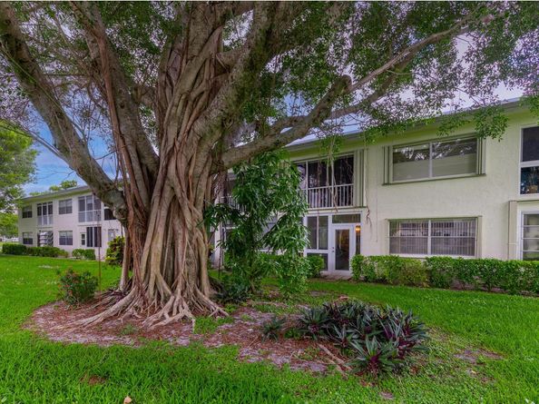 2702 Nassau Bend B1, Coconut Creek FL 33066