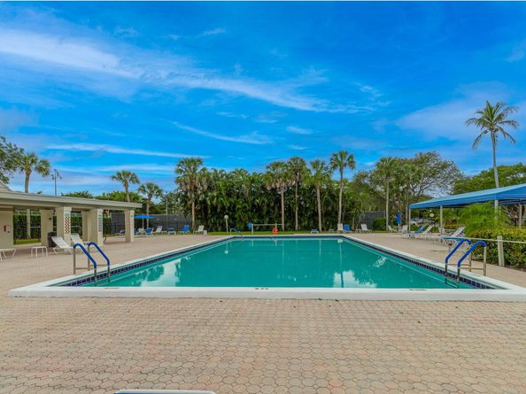 2702 Nassau Bend B1, Coconut Creek FL 33066