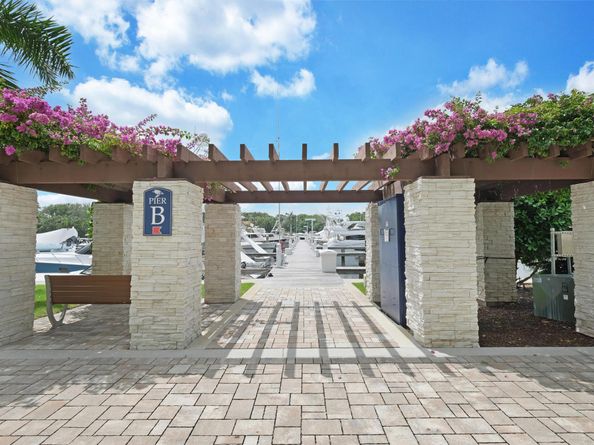 2700 Donald Ross Road 306, Palm Beach Gardens FL 33410