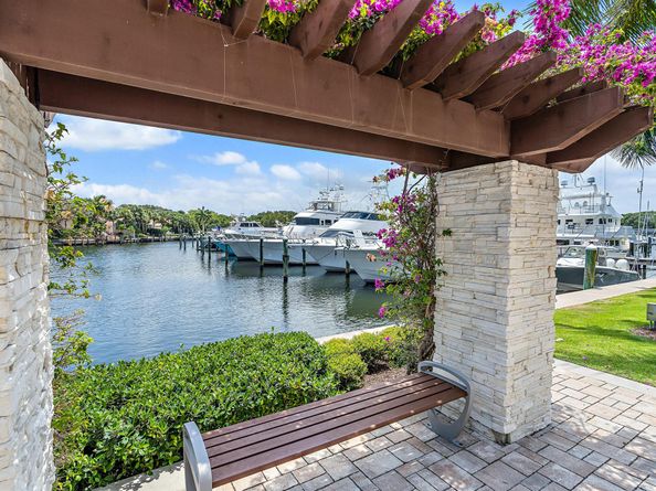 2700 Donald Ross Road 306, Palm Beach Gardens FL 33410