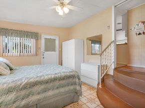 2001 SW 84th Ave, Davie FL 33324