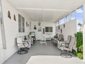 2001 SW 84th Ave, Davie FL 33324