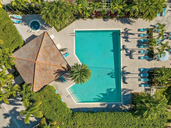 45 Via Verona, Palm Beach Gardens FL 33418