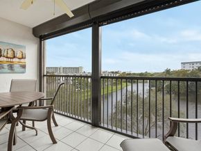 2238 N Cypress Bend Dr 608, Pompano Beach FL 33069