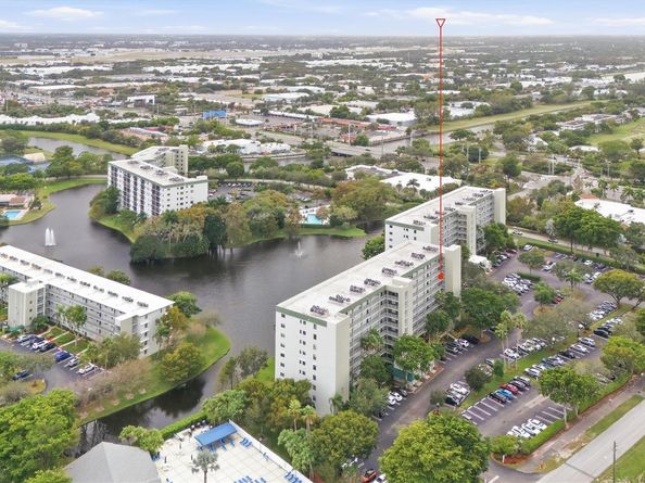 2238 N Cypress Bend Dr 608, Pompano Beach FL 33069