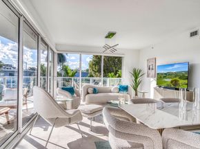 117 Lake Avenue 204, Lake Worth Beach FL 33460